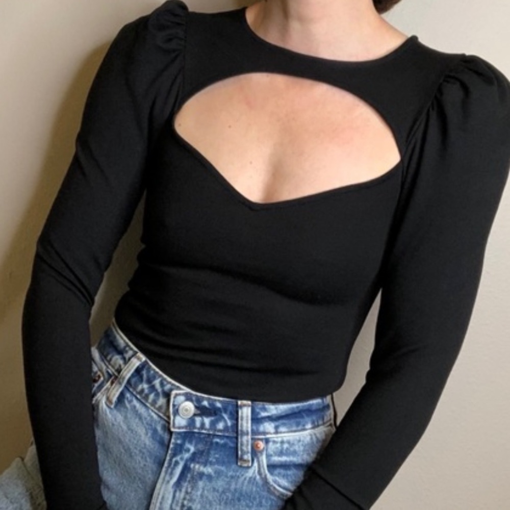 H&M black puff sleeve bodysuit
